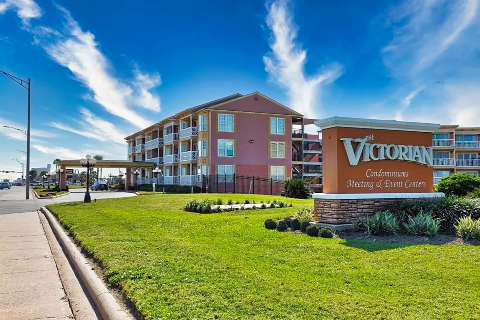 Apartamento Beautiful Ocean Views At The Victorian Galveston Exterior foto